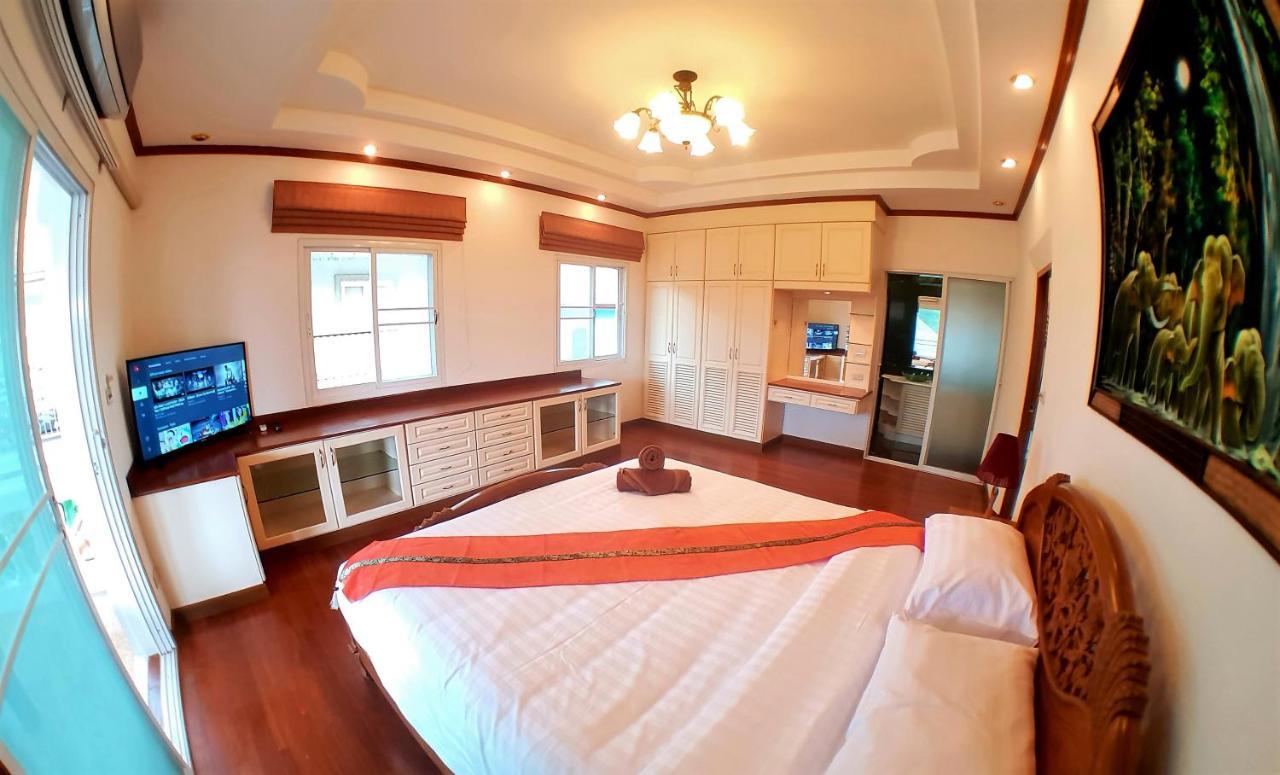 Joopland Luxury Pool Villa Pattaya Walking Street 6 Bedrooms エクステリア 写真