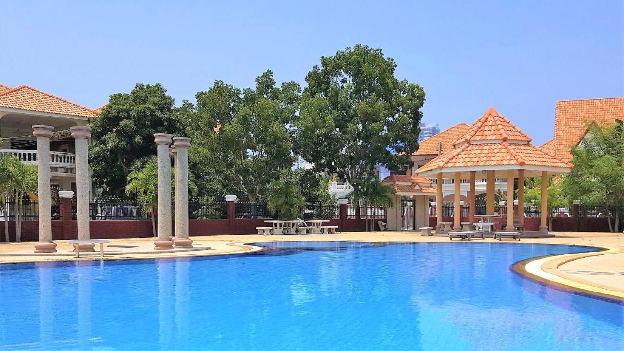 Joopland Luxury Pool Villa Pattaya Walking Street 6 Bedrooms エクステリア 写真